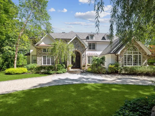 165 Northside Dr, Sag Harbor, NY 11963