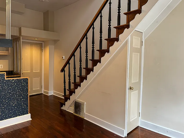 2229 E Pratt St #1F — Photo 8
