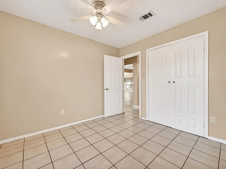 7422 Cortes Dr — Photo 24