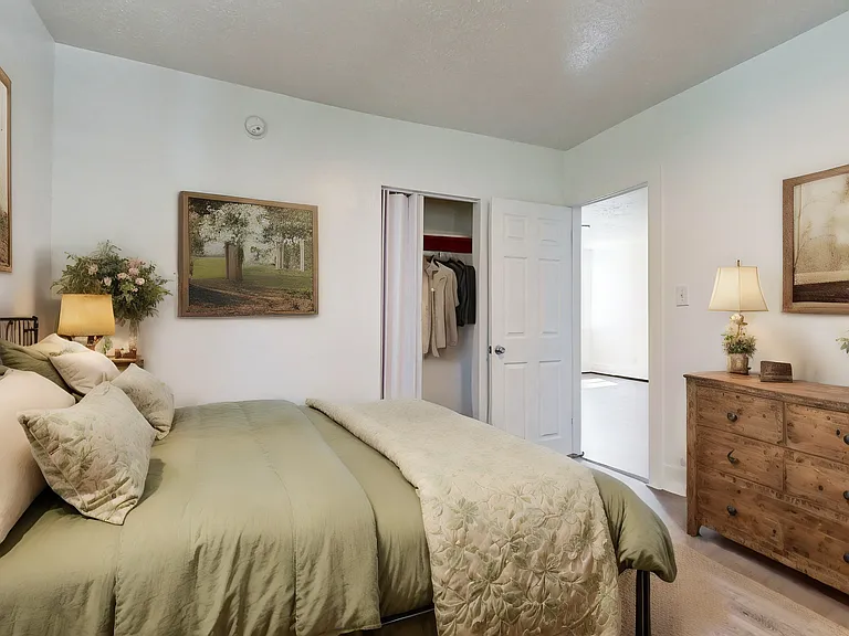 7 Island Ave #C — Photo 10