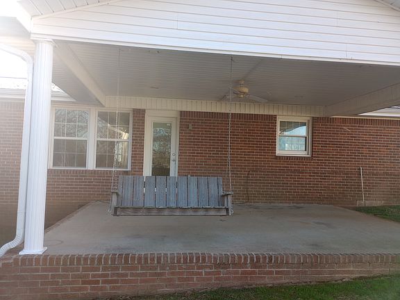 5th image of 2215 E 6th St