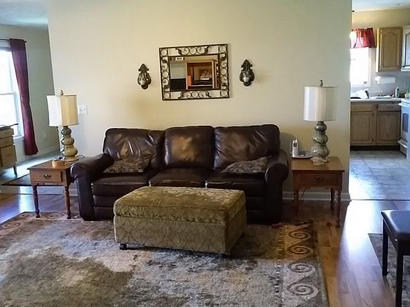 living room photo #1