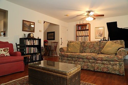 2nd image of 605 Crestgate Pl