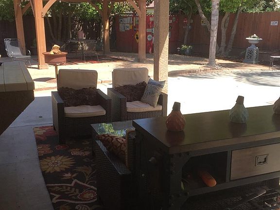 5th image of 3530 S Oakhurst Ct