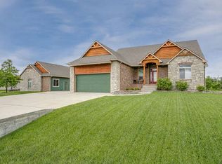1357 E Bearhill Rd, Valley Center, KS 67147