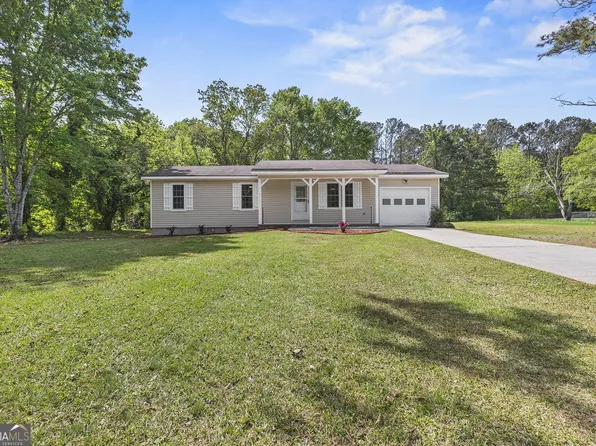 101 Brandywine Dr, Forsyth, GA 31029