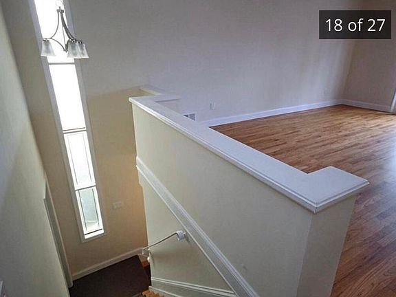 5th image of 963 Edgegrove Ave #1
