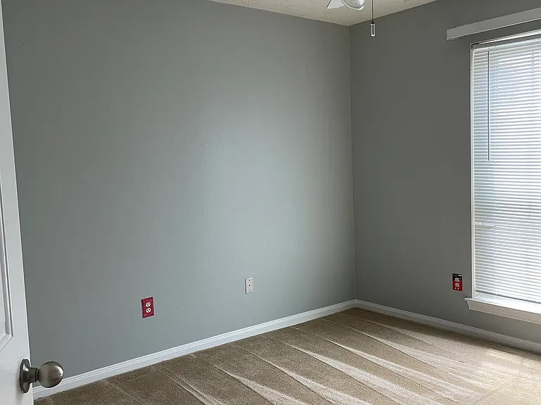 1401 Helmsley Dr — Photo 26