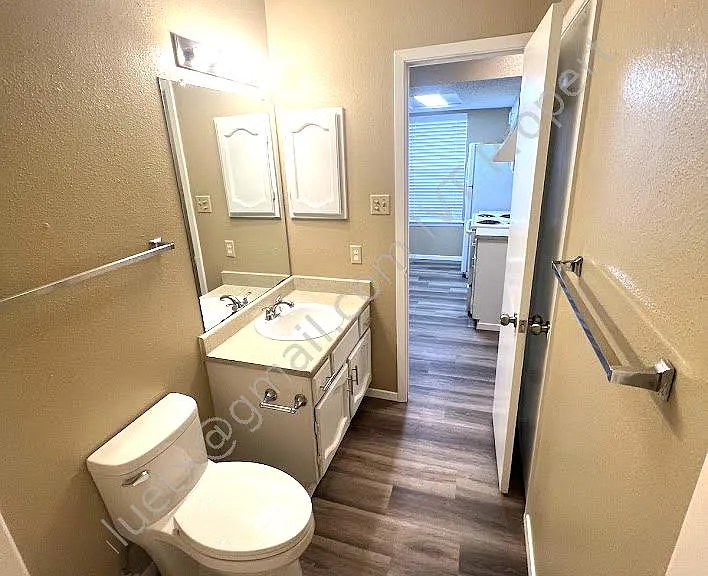 7912 Echo Wind St #7912 — Photo 13