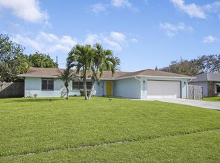 2367 SE Holland St, Port Saint Lucie, FL 34952