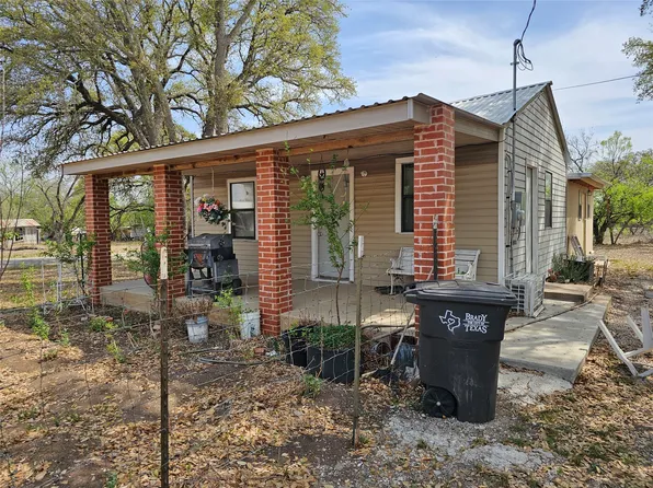 901 S Plum St, Brady, TX 76825