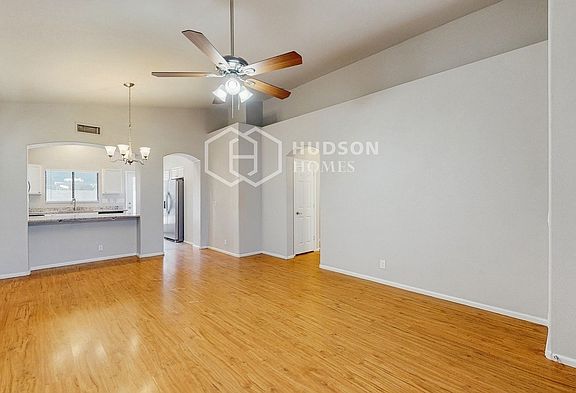 5th image of 8879 W Laurel Ln
