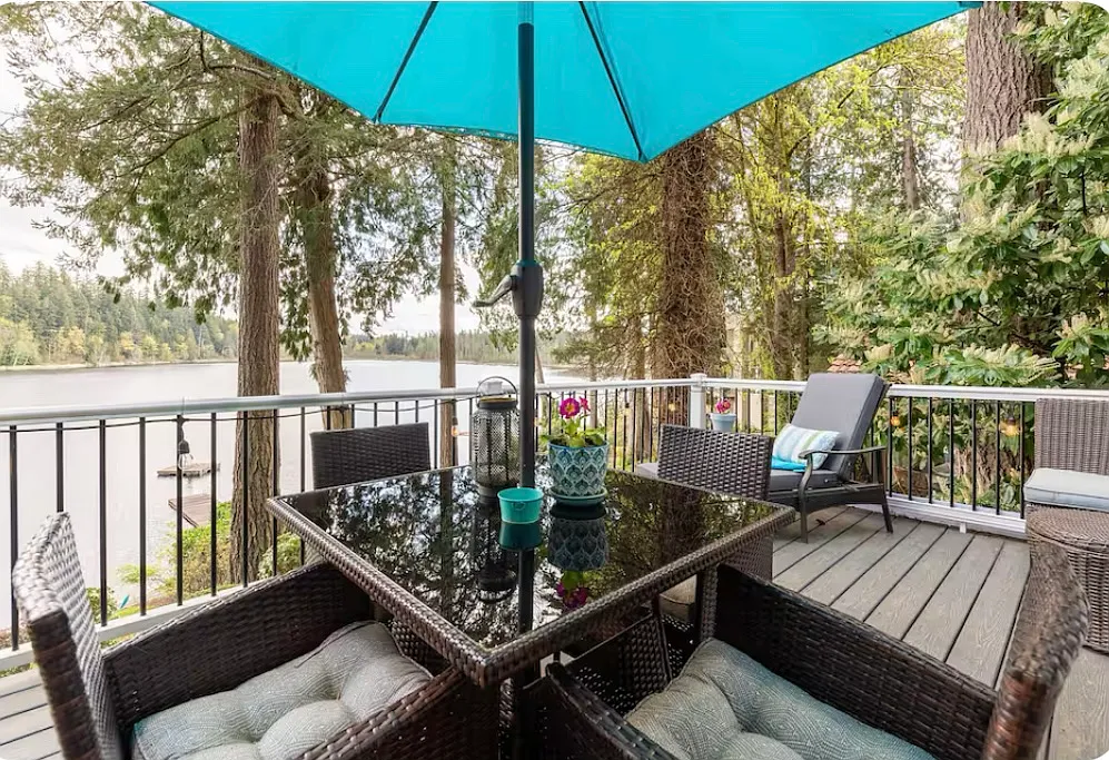 18110 W Spring Lake Dr SE — Photo 3