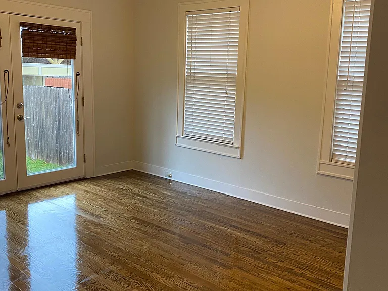 322 Furr Dr — Photo 3