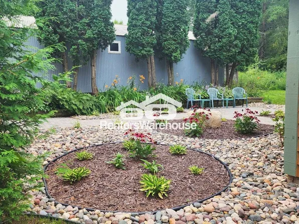 N8593 690th St, River Falls, WI 54022