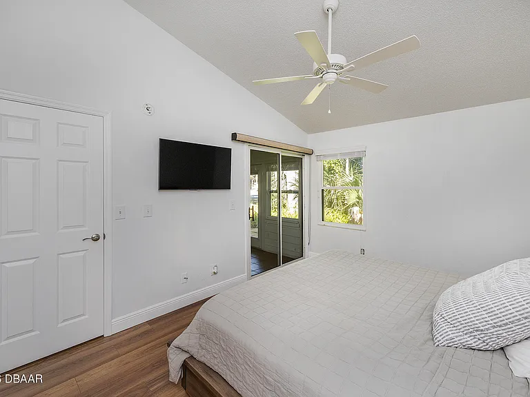 931 Meadow View Dr #A — Photo 10