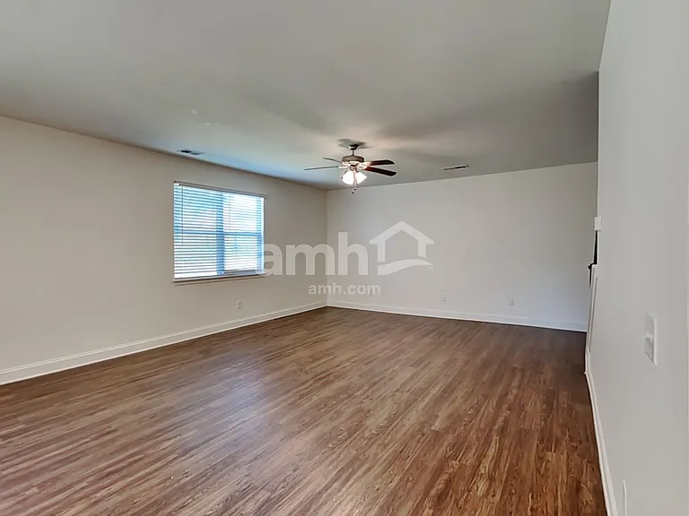 2442 Napa Valley Dr — Photo 6