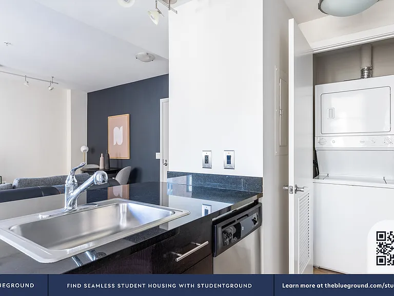 Washer/Dryer in Apartment