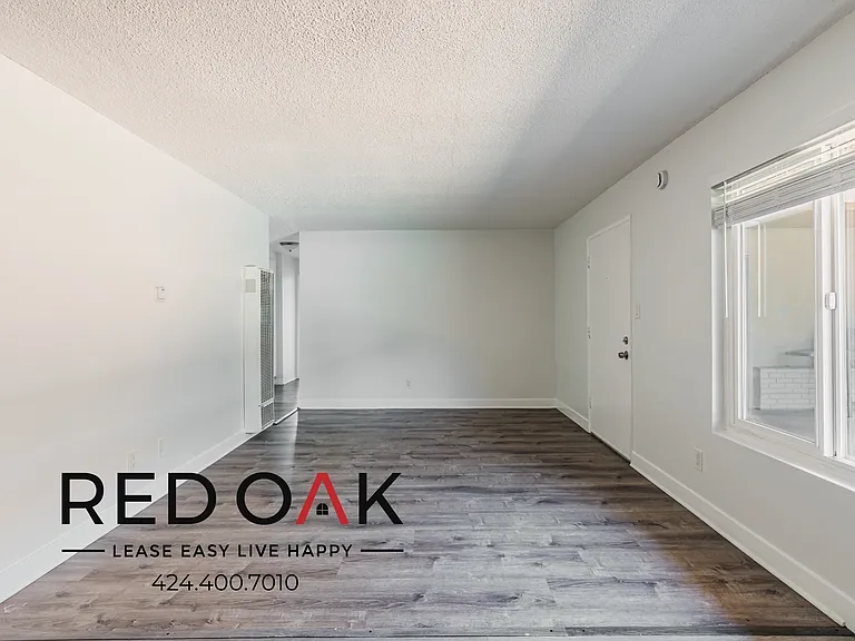 111 W Del Amo Blvd #6 — Photo 9