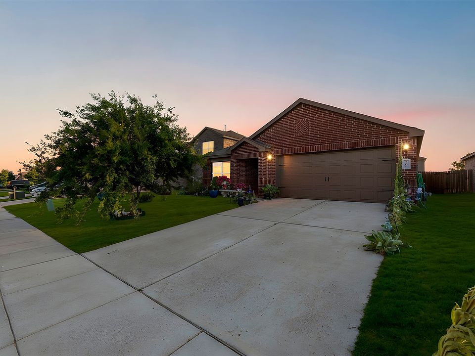 1st image of 309 Donna Dr