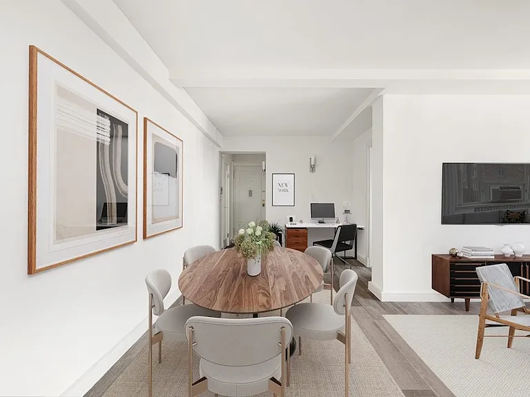 300 1st Ave #2G — Photo 3
