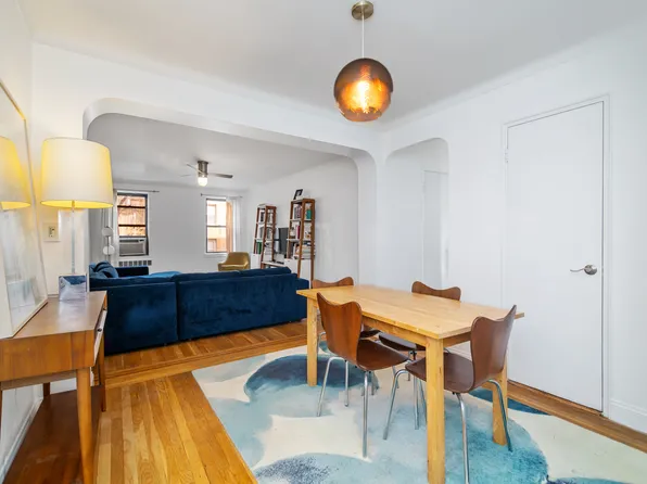 98 Park Terrace East image 4 of 13