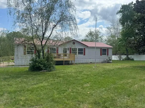 2424 Barge Island Rd, Benton, KY 42025