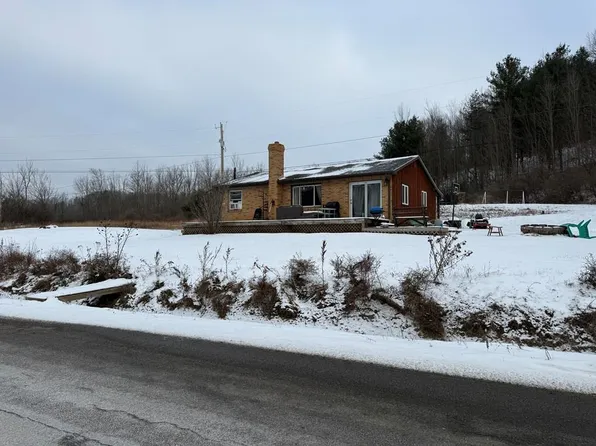 561 Austinville Rd, Troy, PA 16947