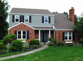 910 Summit Dr, Wexford, PA