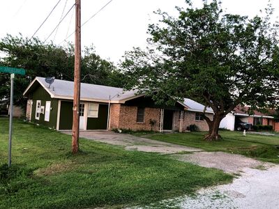 809 W Angeline St, Groesbeck, TX, 76642