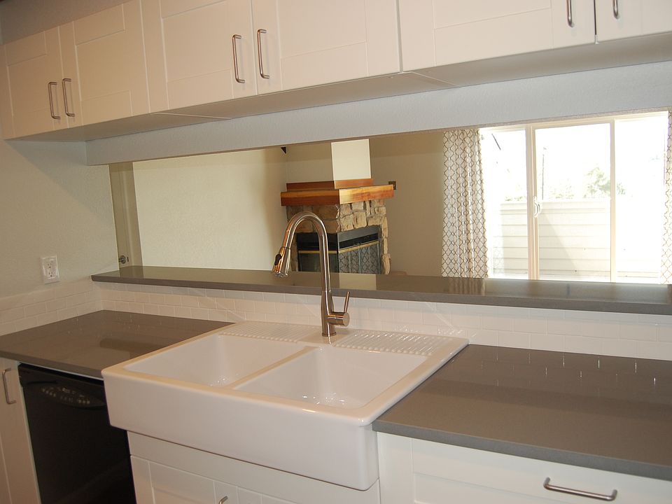 New grey quartz counter top 
