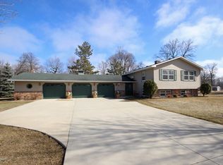 1307 Woodcrest Rd NW, Alexandria, MN 56308