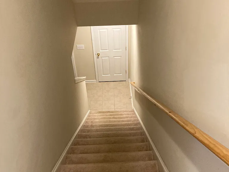 813 Giles Rd — Photo 7