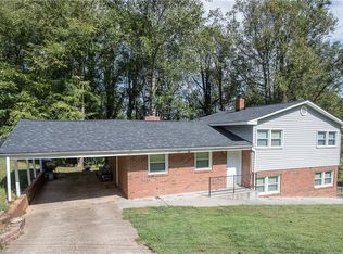 339 Valley Dr, Wilkesboro, NC 28697
