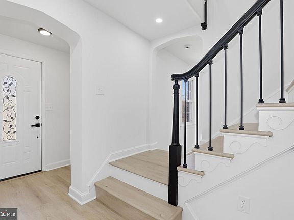 4th image of 311 Ellsworth Dr