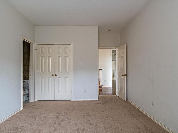 4th image of 18532 Bay Pines Ln
