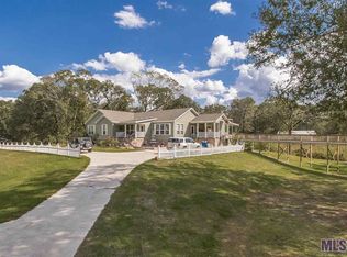 18572 Broussard Rd, Prairieville, LA 70769