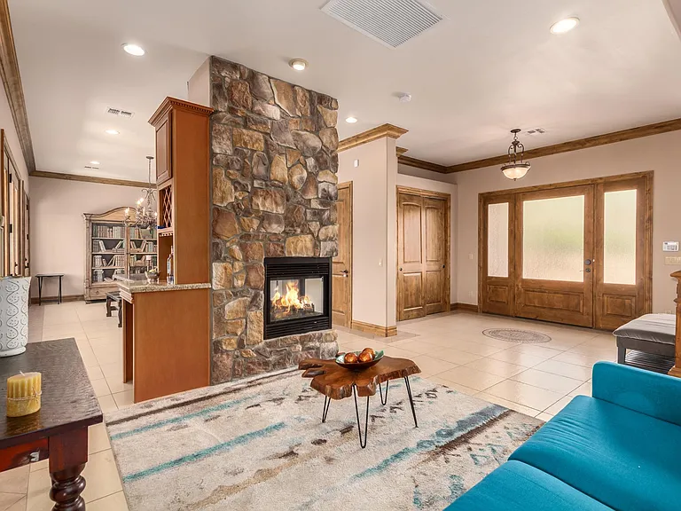 6770 E Skyline Dr — Photo 53