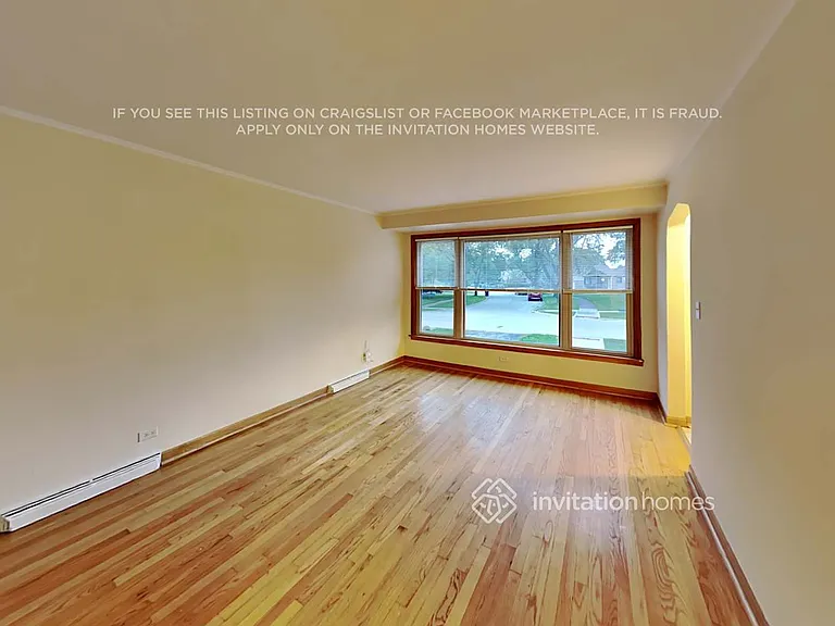 10933 S Tripp Ave — Photo 6