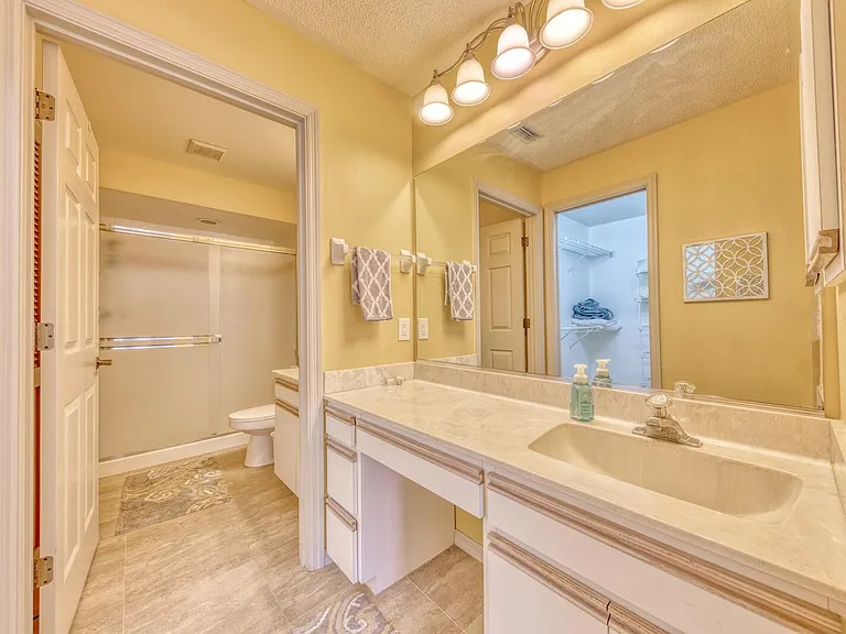 5634 Sheffield Greene Cir #18 — Photo 33
