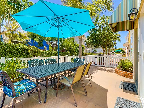 2nd image of 814 Jamaica Ct #814