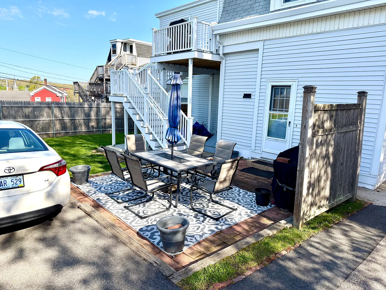 3 bed, 1086 sqft, $2,400 — Photo 2