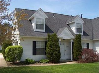 7285 Scottsdale Cir, Mentor, OH 44060