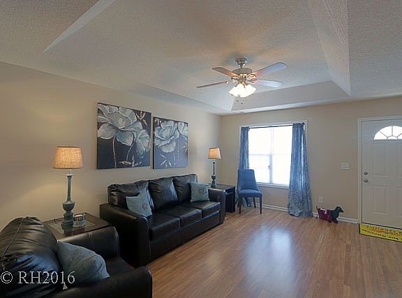 3rd image of 2200 Dartmouth Dr