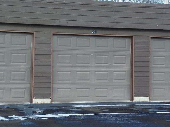 5th image of 1408 N Sterling Ave Unit 201