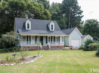5205 Tustin Ct, Fuquay Varina, NC 27526