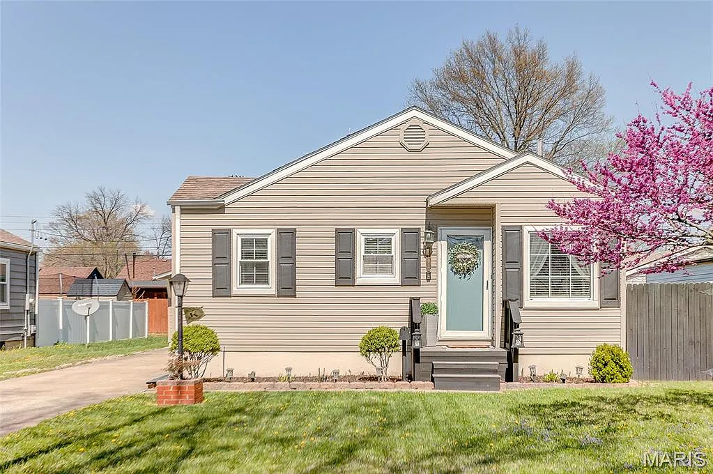 1705 Mitchell Ave photo 1