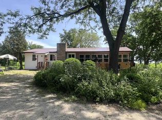 W6702 Finches Ln, Fort Atkinson, WI 53538