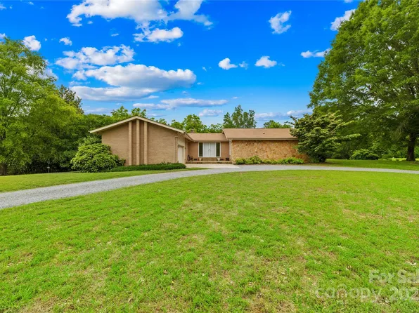 2309 Potter Rd S, Waxhaw, NC 28173