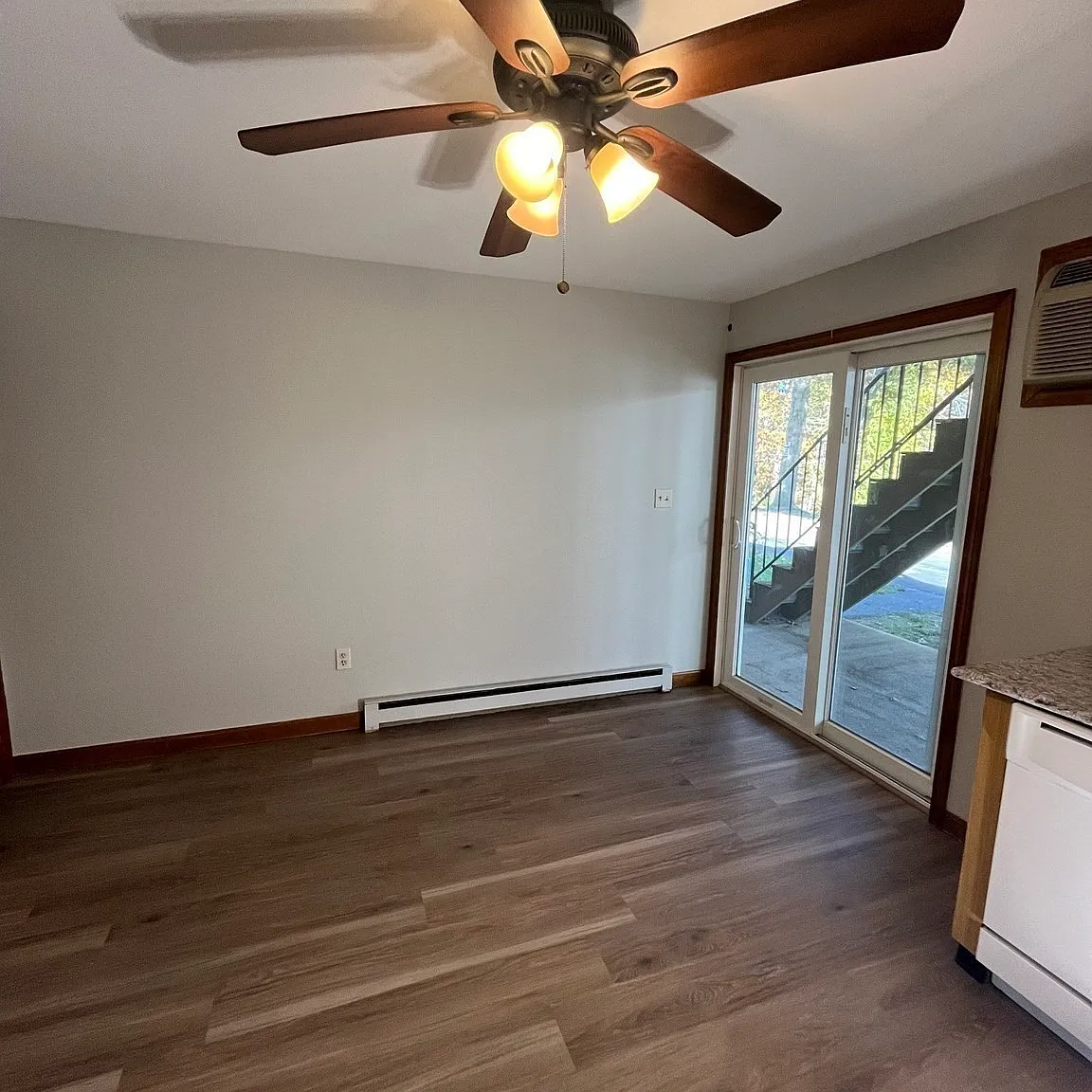 2 bed, 1.0 bath, 768 sqft, $2,000 — Photo 4